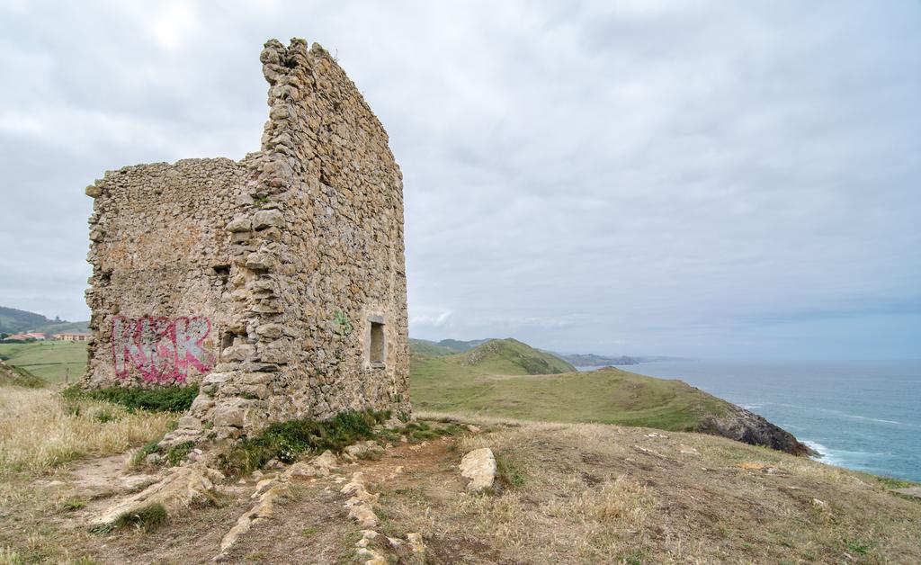Posada Punta Ballota Suances Extérieur photo